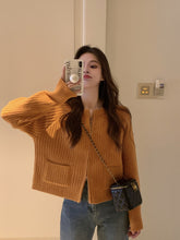 將圖片載入圖庫檢視器 JMA-096 实拍 双拉链坑条短款毛衣外套女2023秋冬口袋针织衫宽松内搭上衣