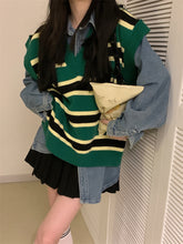 將圖片載入圖庫檢視器 JMA-028 实拍 秋冬季新款韩版百搭宽松V领叠穿外塔条纹开叉针织马甲女