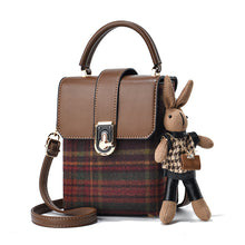 將圖片載入圖庫檢視器 JM-828 今年流行红格质感手机包斜挎包小包包2023新款时尚百搭手提单肩包