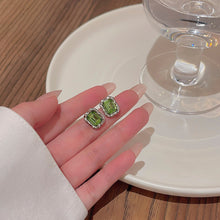 將圖片載入圖庫檢視器 JME-269 S925银针轻奢小众绿色锆石耳钉女韩国新款百搭气质几何形耳环耳饰