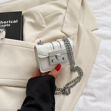 將圖片載入圖庫檢視器 JM-1429 简约小众时尚迷你链条小包包女 新款韩系小方包单肩斜挎包