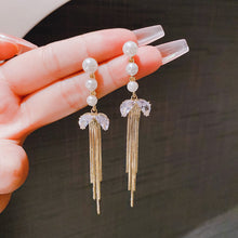 將圖片載入圖庫檢視器 JME-696 法式精致珍珠长款流苏耳环女轻奢时尚设计感耳坠高级感耳饰品
