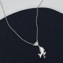 將圖片載入圖庫檢視器 JME-1049 真金电镀镶锆石气质锁骨链女小众设计感天然贝母海豚吊坠项链批发
