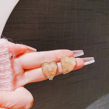 將圖片載入圖庫檢視器 JME-755 小众设计轻奢爱心水晶耳钉少女心甜美气质高级感耳环时尚通勤耳饰
