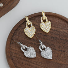 將圖片載入圖庫檢視器 JME-1043 S925银针厂家直供微镶满钻爱心拼接耳钉女轻奢ins少女爱心耳饰
