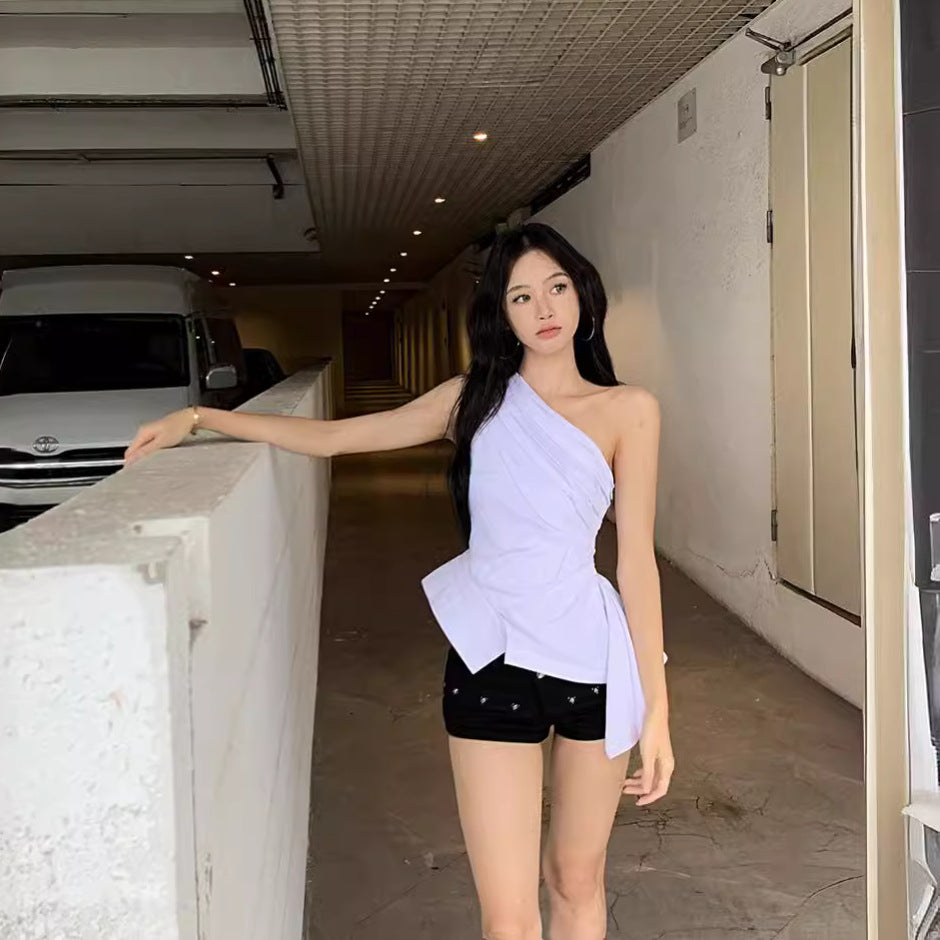 JMA-1048 高级感气质不规则露肩白色衬衣女装夏季海边褶皱斜肩修身衬衫上衣