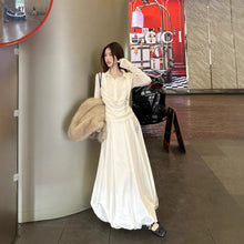 將圖片載入圖庫檢視器 JMA-1015 实拍 春法式荡领假两件修身长袖T恤上衣女+白色花苞半身裙两件套
