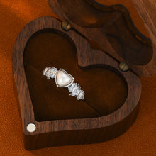 將圖片載入圖庫檢視器 JME-1048 韩国时尚设计感个性开口戒指女 年新款爱心指环精致珍珠食指戒
