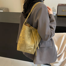 將圖片載入圖庫檢視器 JM-1449 手提包包女 新款春夏季时尚国风简约水桶包小众高级感潮斜挎包
