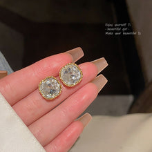 將圖片載入圖庫檢視器 JME-425 S925银针超闪精致锆石耳钉女百搭气质简约几何形耳环网红同款耳饰

