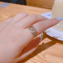 將圖片載入圖庫檢視器 JME-1035 真金电镀铜镶锆石网红韩国小众设计几何链条戒指复古指环食指指环
