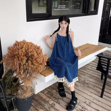 將圖片載入圖庫檢視器 JMA-1049 实拍 夏季俏皮少女韩系chic简约下摆流苏吊带裙度假风牛仔连衣裙
