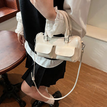 將圖片載入圖庫檢視器 JM-1356 复古保龄球包包女 新款韩版小众设计时尚枕头包多口袋斜挎小包
