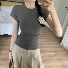 將圖片載入圖庫檢視器 JMA-834 美式辣妹圆领修身正肩短款t恤女 夏季小个子百搭紧身短袖上衣
