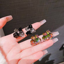 將圖片載入圖庫檢視器 JME-722 高级感黑色方块拼接耳钉气质百搭冷淡风小众耳饰大气轻奢精致耳环
