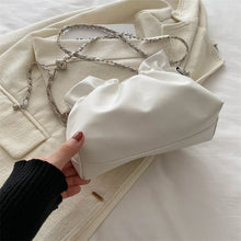 將圖片載入圖庫檢視器 JM-1215 新款夏天百搭链条单肩斜挎包高级感褶皱云朵包小众质感包包女
