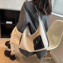 將圖片載入圖庫檢視器 JM-1211 新款潮流质感时尚撞色水桶包单肩斜挎包简约休闲大容量托特包
