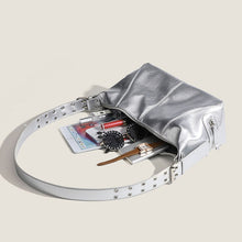 將圖片載入圖庫檢視器 JM-1039 2024新款法棍腋下包个性辣妹潮酷风单肩包简约百搭休闲女包包潮
