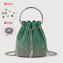 將圖片載入圖庫檢視器 JM-1035 晚宴包钻包2024春季新款时尚链条镶钻单肩斜跨水桶包批发
