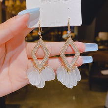 將圖片載入圖庫檢視器 JME-1016 韩国东大门ins感几何镶满钻气质耳环新品925银针气质耳钉个性
