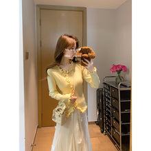 將圖片載入圖庫檢視器 JMA-958 实拍 秋冬韩版甜美木耳边甜美温柔安迪绒针织衫打底衫毛衣女
