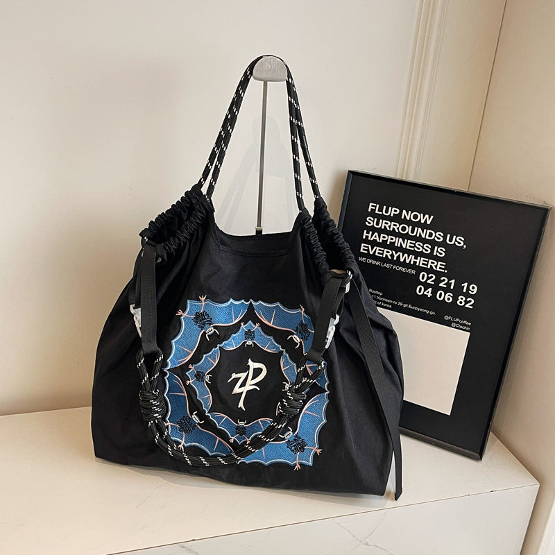 JM-1398 时尚大容量复古轻便手提袋包包女 秋冬新款刺绣通勤单肩斜挎包