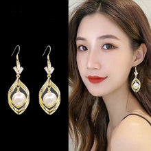 將圖片載入圖庫檢視器 JME-1032 韩国东大门ins风气质耳钩猫眼石锆石耳环耳钉优雅配饰流苏耳饰品
