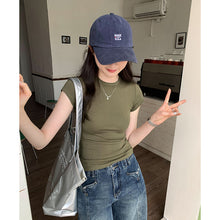 將圖片載入圖庫檢視器 JMA-834 美式辣妹圆领修身正肩短款t恤女 夏季小个子百搭紧身短袖上衣

