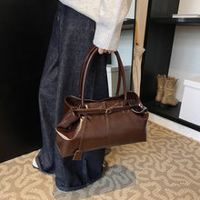 將圖片載入圖庫檢視器 JM-1399 外贸感复古大容量包包女 新款秋冬百搭单肩腋下手提托特包
