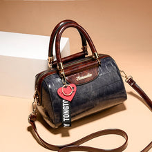 將圖片載入圖庫檢視器 JM-096 新款潮韓版潮搭斜挎時尚單肩枕頭波士頓包 女包
