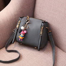 將圖片載入圖庫檢視器 JM-052 新款時尚學生黨單肩包水桶包 女包
