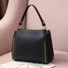 將圖片載入圖庫檢視器 JM-052 新款時尚學生黨單肩包水桶包 女包
