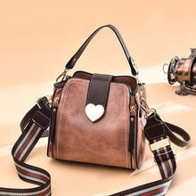 將圖片載入圖庫檢視器 JM-033 新款時尚潮韓版軟皮水桶包女士單肩斜挎 女包
