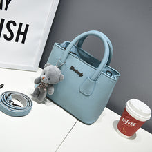將圖片載入圖庫檢視器 JM-120 新款韓版時尚小熊女包斜挎單肩手提包 女包
