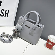 將圖片載入圖庫檢視器 JM-120 新款韓版時尚小熊女包斜挎單肩手提包 女包
