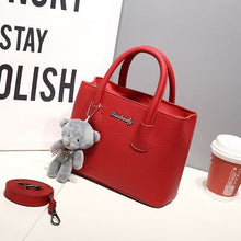 將圖片載入圖庫檢視器 JM-120 新款韓版時尚小熊女包斜挎單肩手提包 女包
