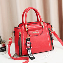 將圖片載入圖庫檢視器 JM-091 新款女包港風斜挎包小包韓版chic單肩包復古水桶手提包 女包
