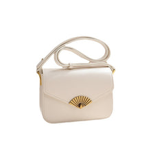 將圖片載入圖庫檢視器 JM-315 夏季質感小方包女單肩包法國復古小眾設計扇形扣斜挎包 女包
