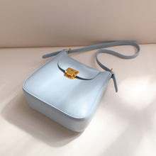 將圖片載入圖庫檢視器 JM-300 新款簡約小眾設計感大容量百搭包包通勤單肩斜挎包 女包
