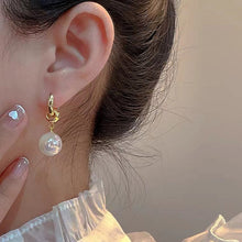 將圖片載入圖庫檢視器 6A701 炫彩色珍珠耳環女感人魚姬小眾輕奢耳釘耳飾品 925銀針
