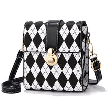 將圖片載入圖庫檢視器 JM-190 新款迷你鏈條斜挎包手機包小包 女包

