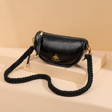 將圖片載入圖庫檢視器 JM-279 新款時尚百搭斜挎包小眾設計腰包復古餃子包 女包
