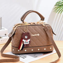 將圖片載入圖庫檢視器 JM-236 韓版秋冬手提包時尚大氣鋼夾菱格枕頭包單肩斜挎包 女包
