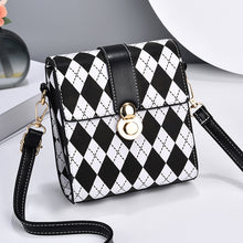 將圖片載入圖庫檢視器 JM-190 新款迷你鏈條斜挎包手機包小包 女包
