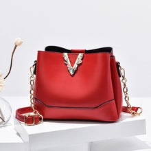 將圖片載入圖庫檢視器 JM-215 新款潮時尚寬肩帶斜挎包單肩水桶包 女包
